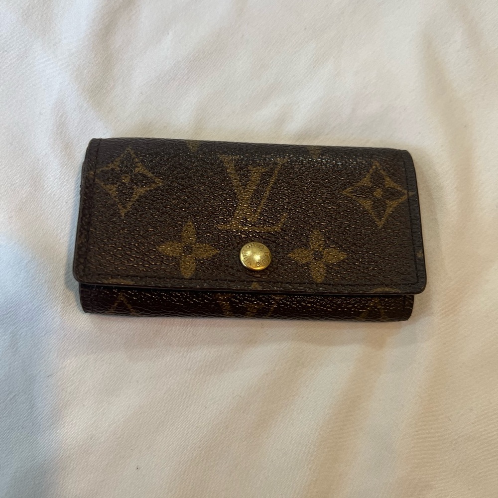 Louis Vuitton 4 Keys Mulitcles Holder
